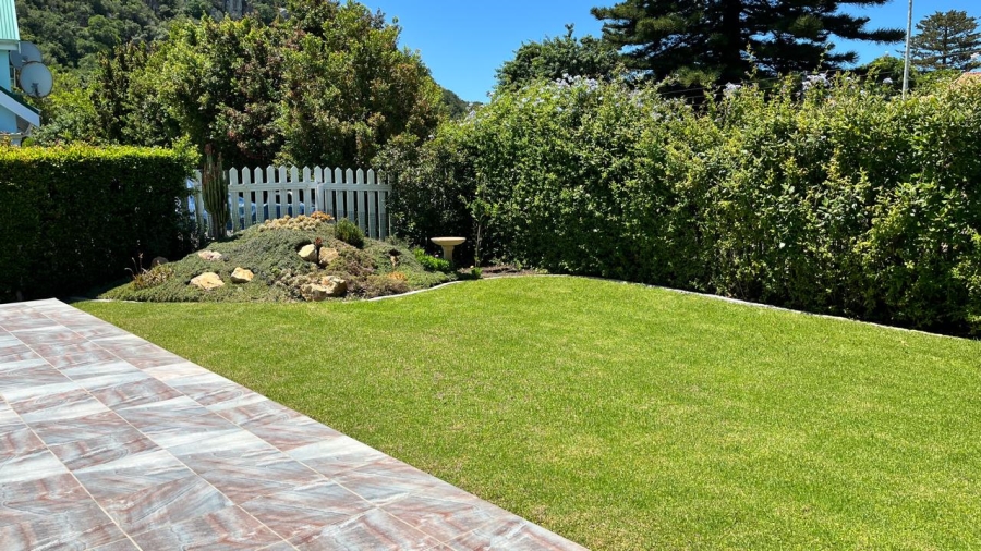 3 Bedroom Property for Sale in Lower Robberg Western Cape